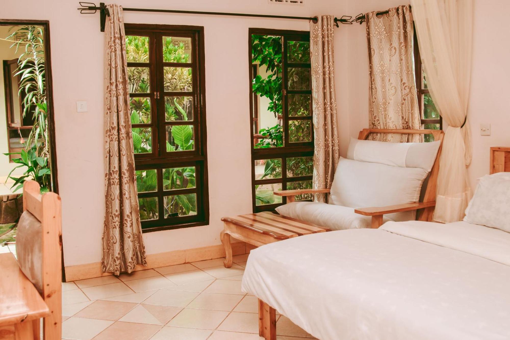Ngorongoro Camp And Lodge Карату Екстер'єр фото