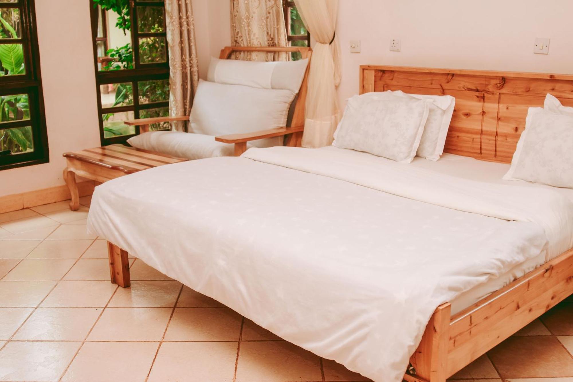 Ngorongoro Camp And Lodge Карату Екстер'єр фото