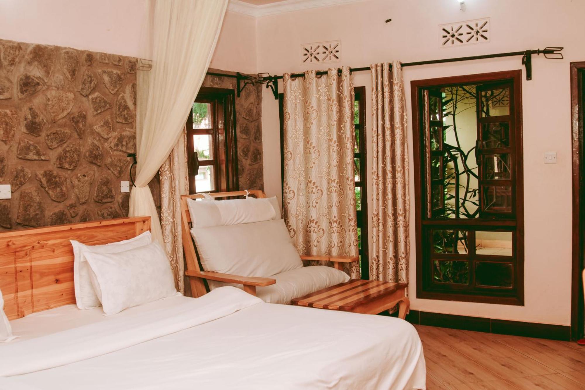 Ngorongoro Camp And Lodge Карату Екстер'єр фото