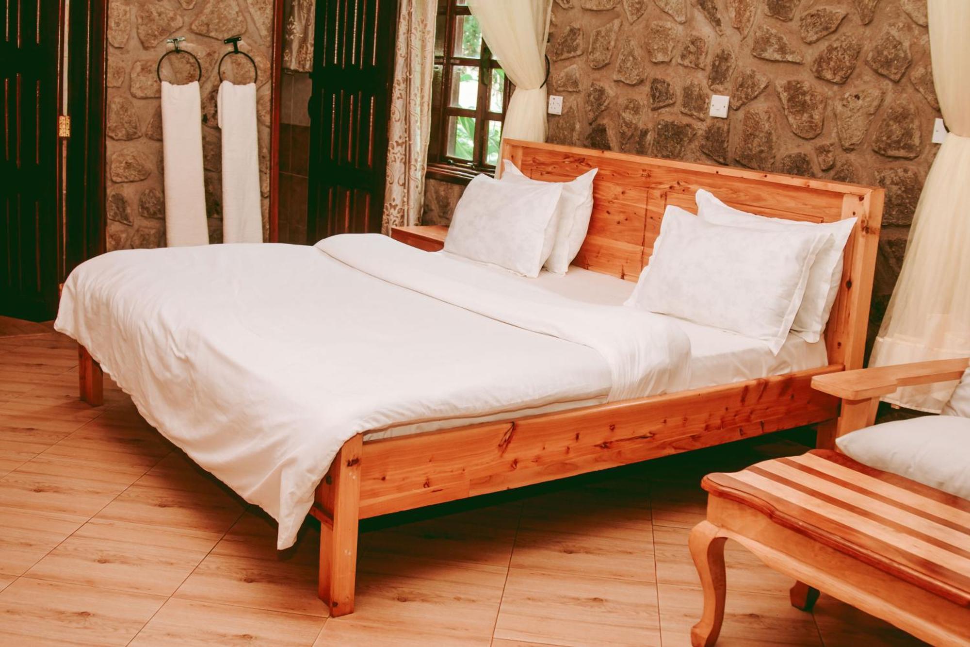 Ngorongoro Camp And Lodge Карату Екстер'єр фото