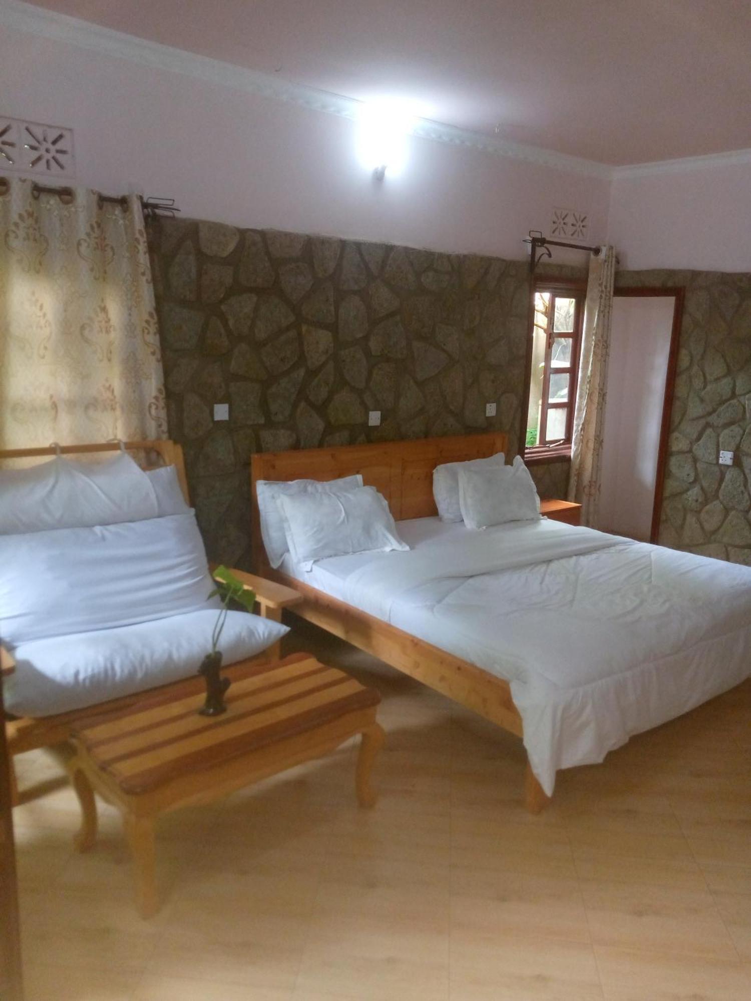 Ngorongoro Camp And Lodge Карату Екстер'єр фото
