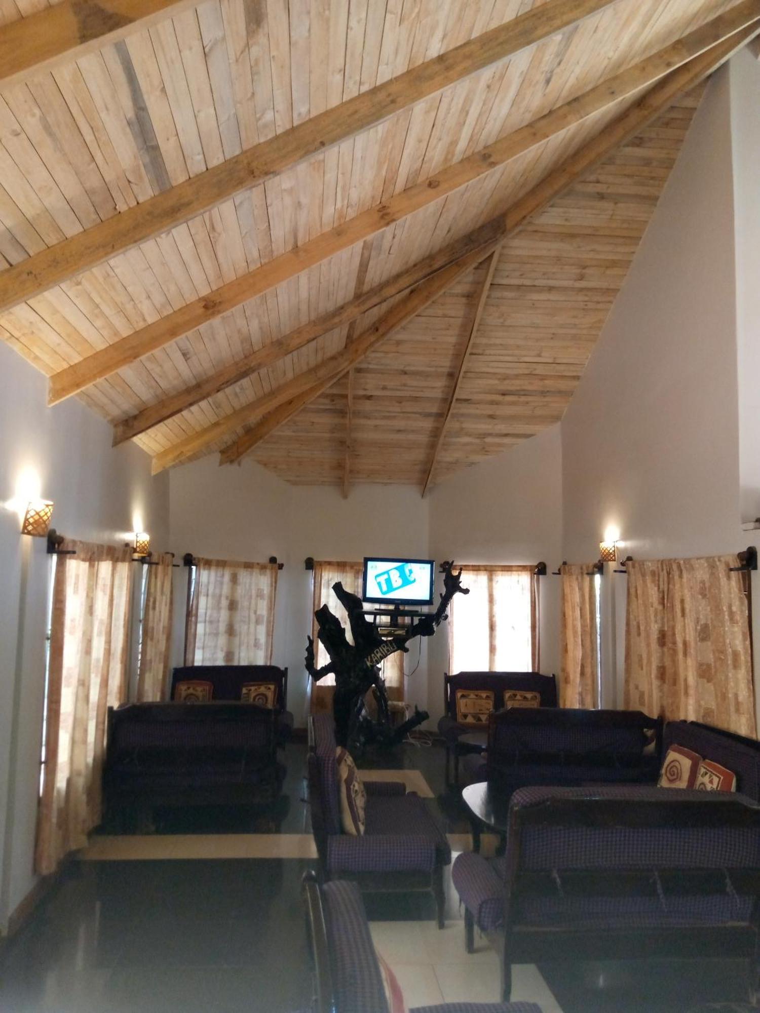 Ngorongoro Camp And Lodge Карату Екстер'єр фото